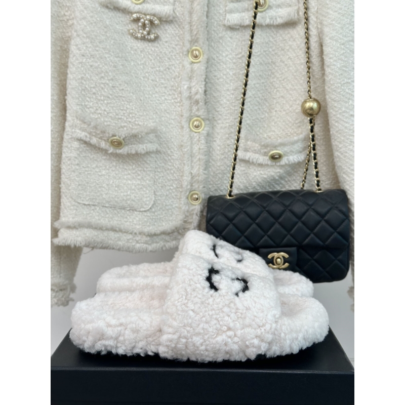 Ch*el slippers